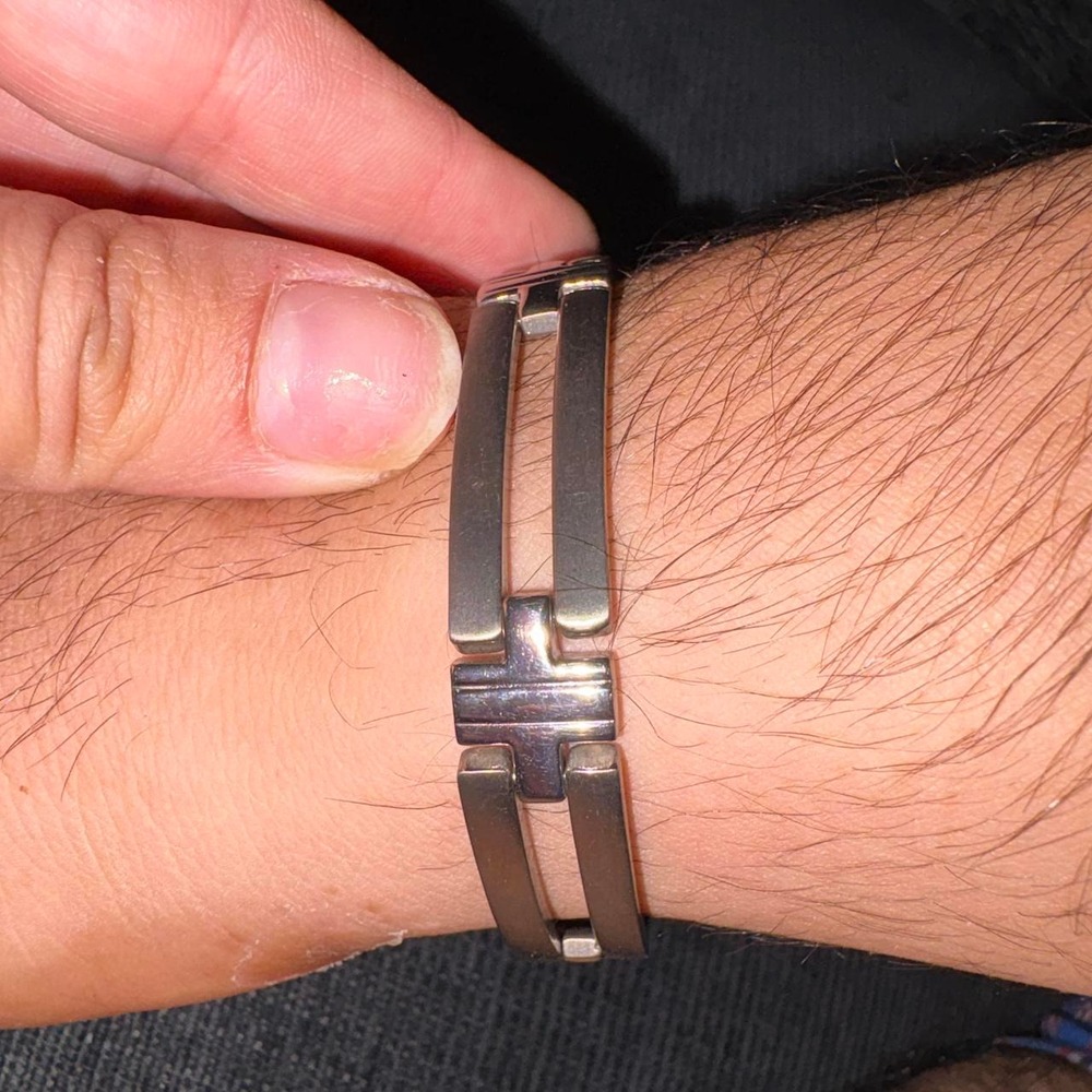 Titanium bracelet with a minimalist, modern design